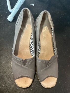 TOMS Gray Canvas Peep-Toe Espadrilles